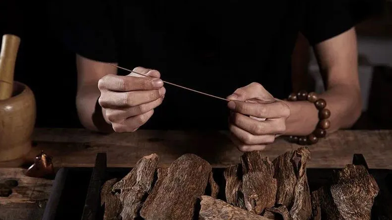 Chinese Incense Sticks: Handcrafted Elegance in Every Whiff